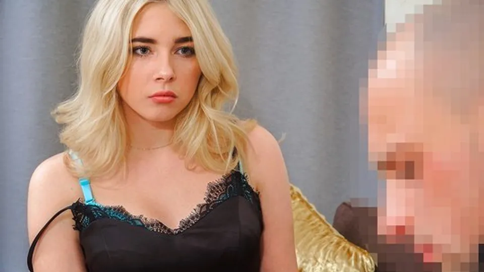 Russian chick actively sucks cock at a private casting