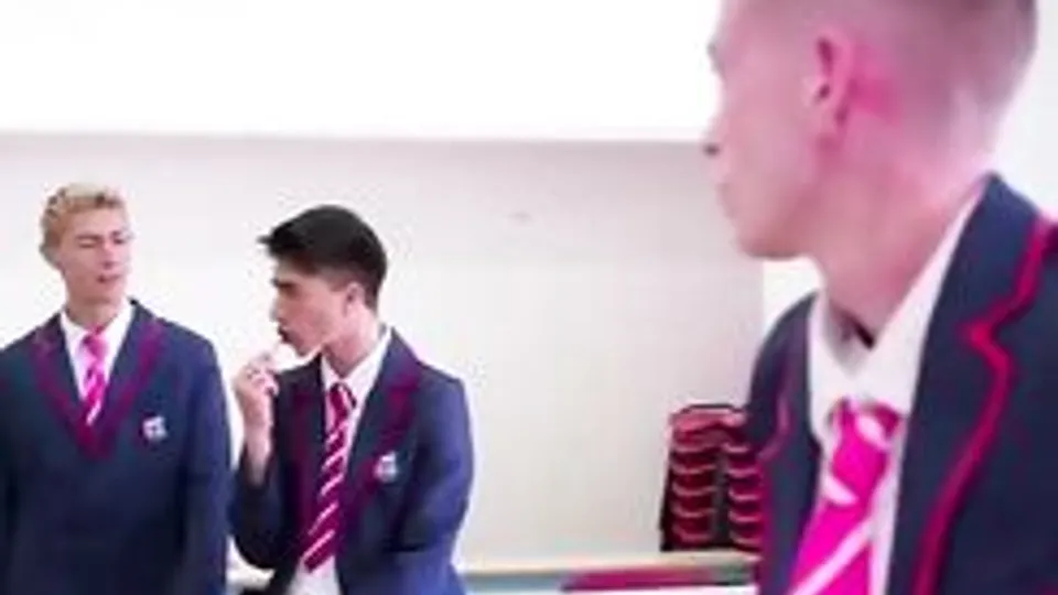 rvicing the Str8 Ki Gay Porn Videos