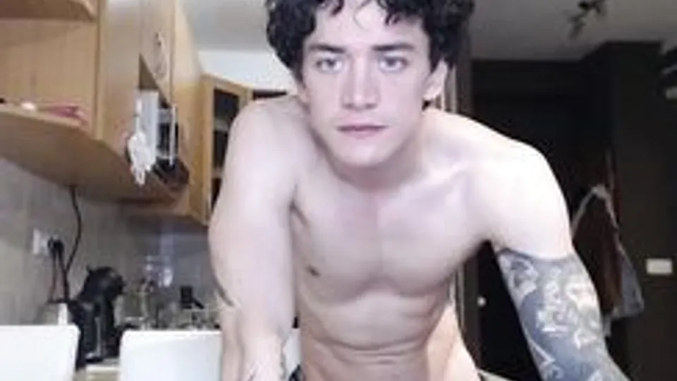 Sam W cam boys porn stroking his cock and showing-off his great body on webcam