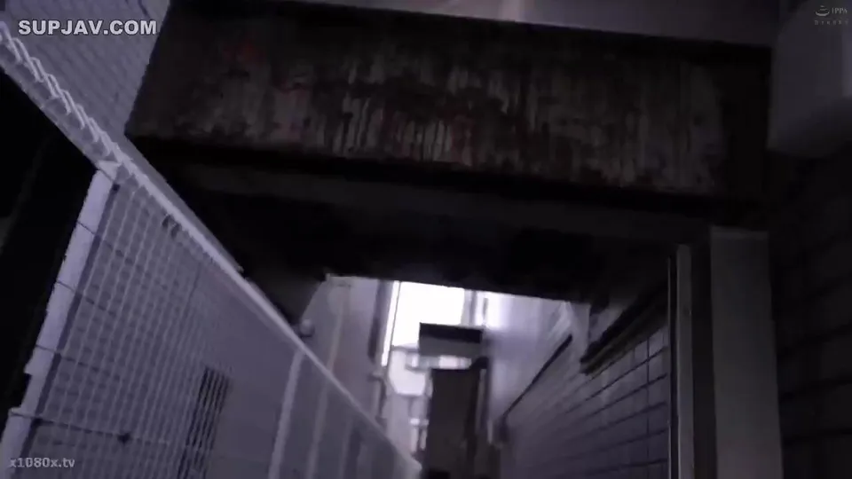 Dark Alley Encounter