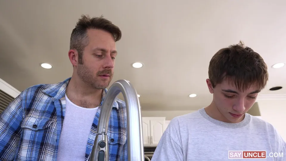 Twink Gets Wet, Then Plowed