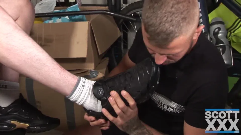 ScottXXX - Deacon Hunter & Ryan P - Workout Buddies [1080p].mp4