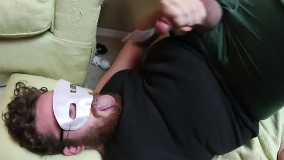Scruffy bear self facial - ThisVid.com
