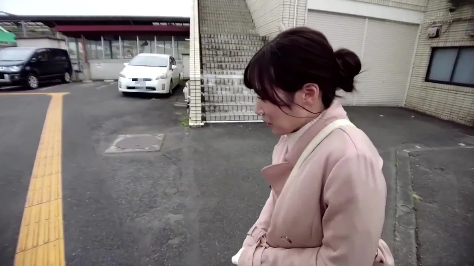 Graduation Trip: Married Teacher & Cum-Loving Student