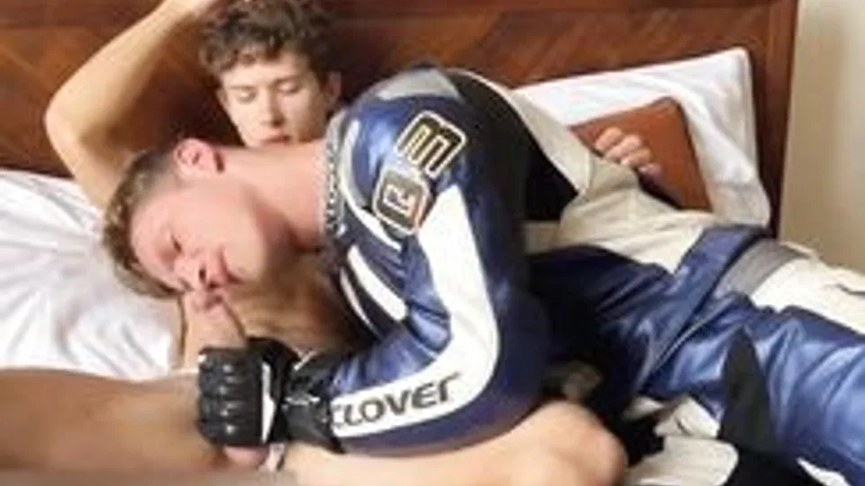 Sean Fucked By A Nice Biker Boys Porn OF
