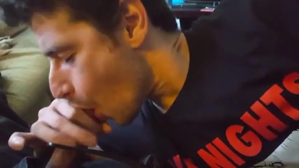 Sensual brojob - ThisVid.com