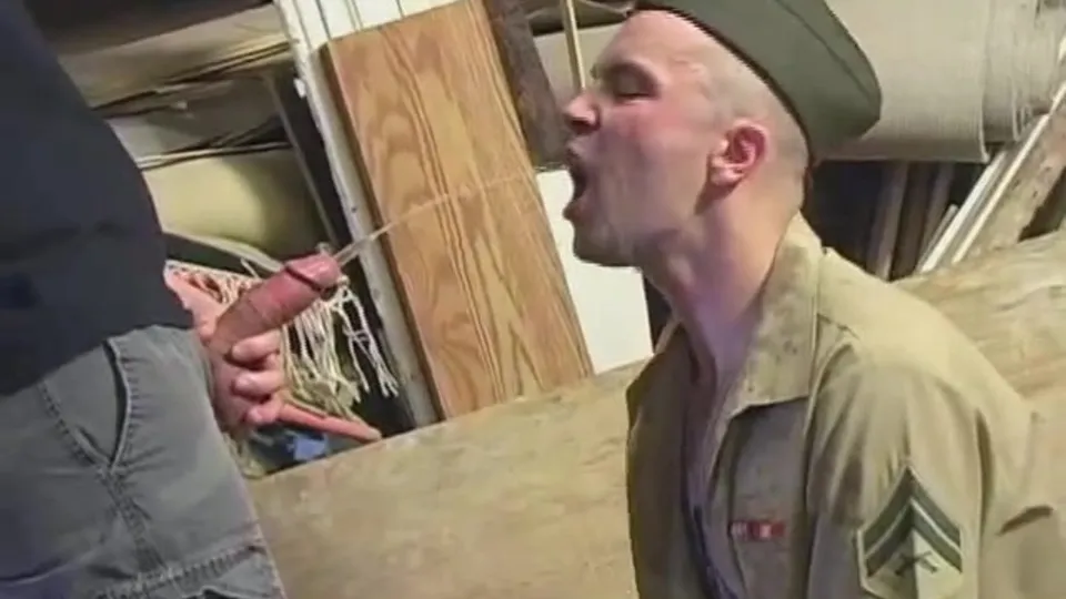 Sergeants pissing duty - ThisVid.com