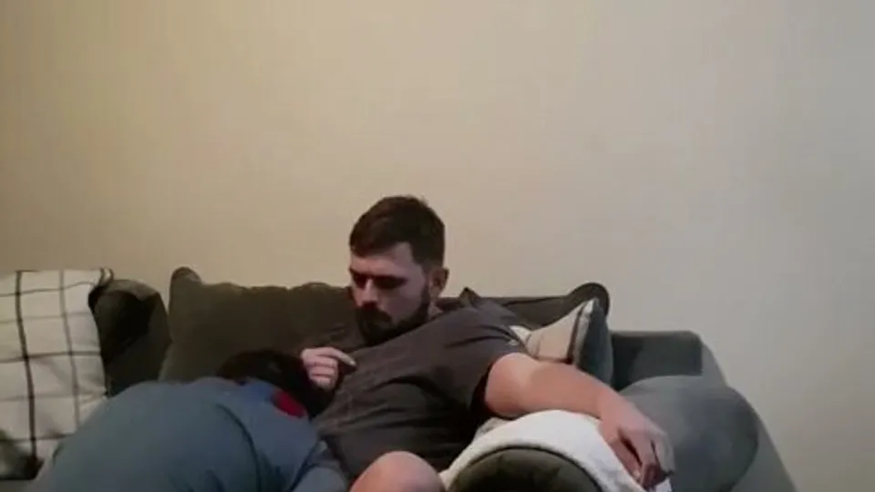 Servicing DL masculine stud - ThisVid.com