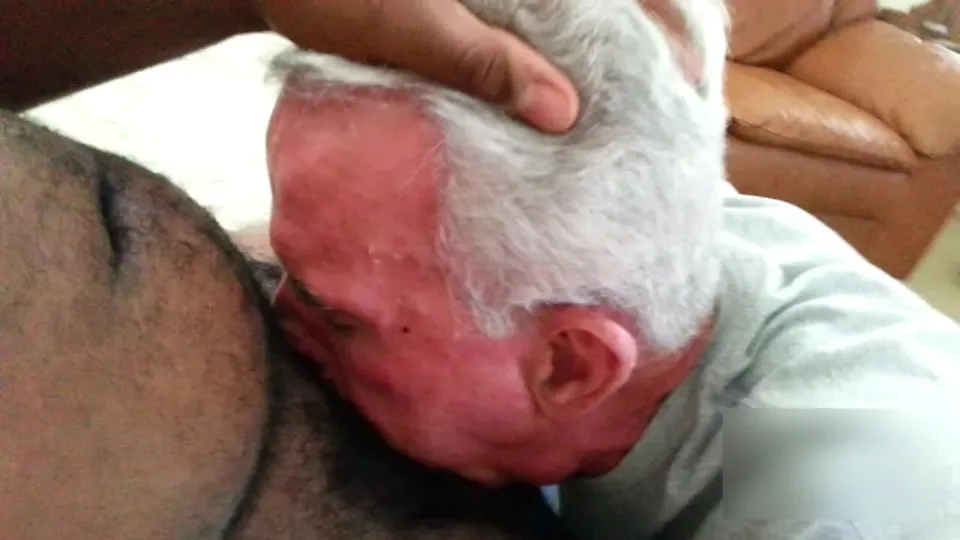 Serving the Black Mans needs - video 2 - ThisVid.com