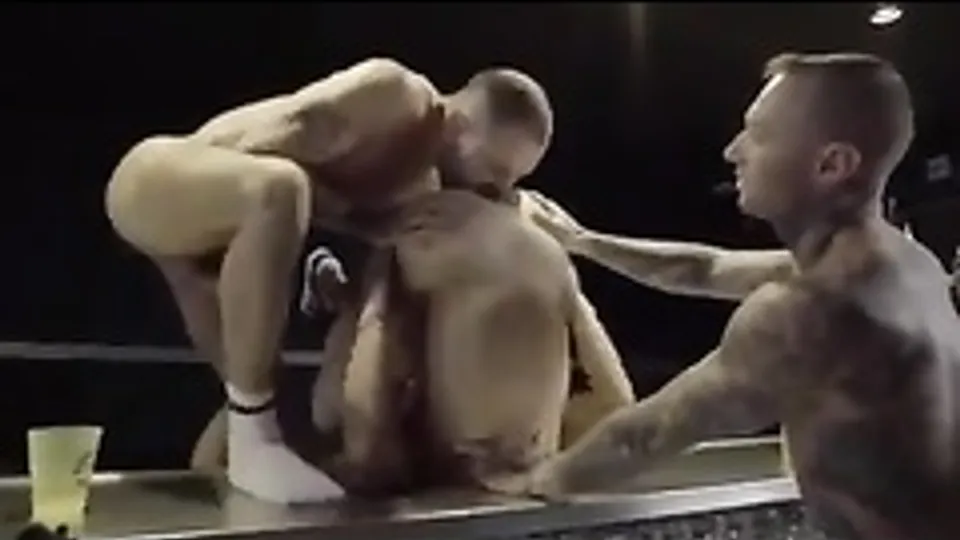 Gay Bareback Orgy in Sex Club