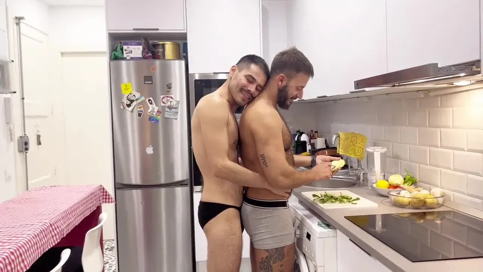 sex in the kitchen - Xuxo Bcn & Kryz.mp4
