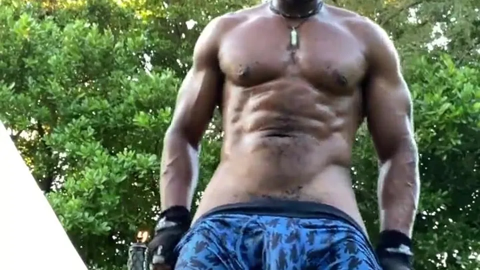Sexy Black Daddy - ThisVid.com