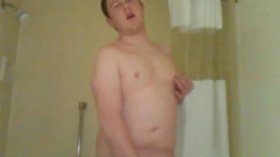 Sexy chubby plays for the camera