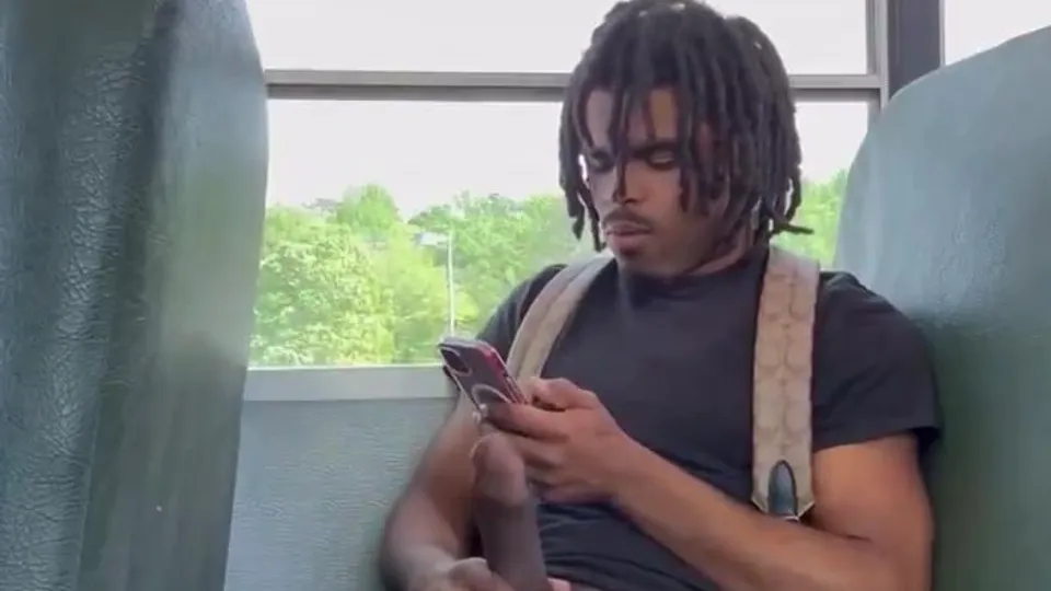 Sexy dreadhead cums on bus - ThisVid.com