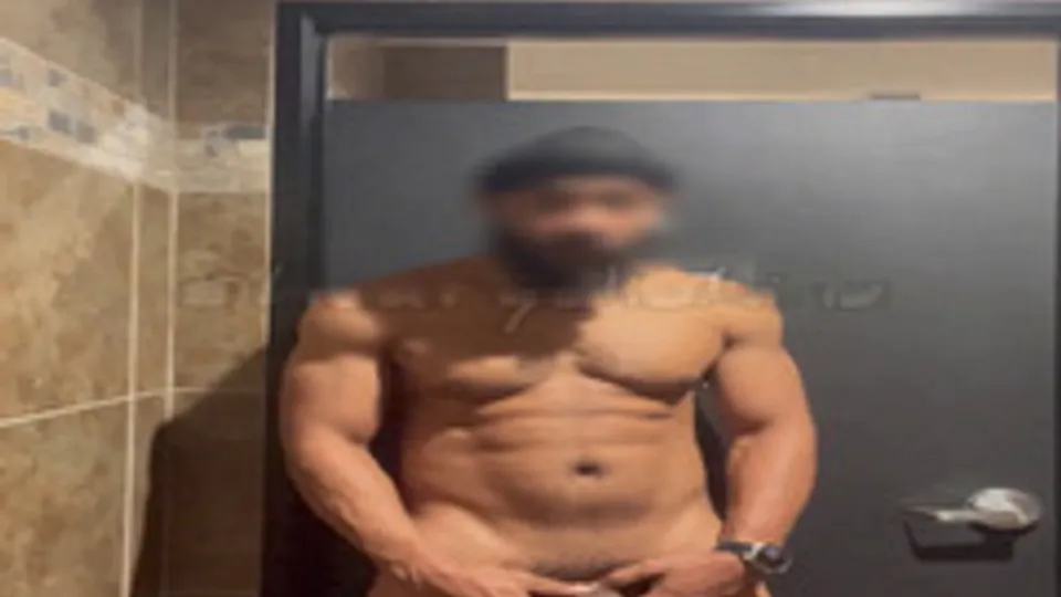 Sexy fit black stud with big dick naked - ThisVid.com