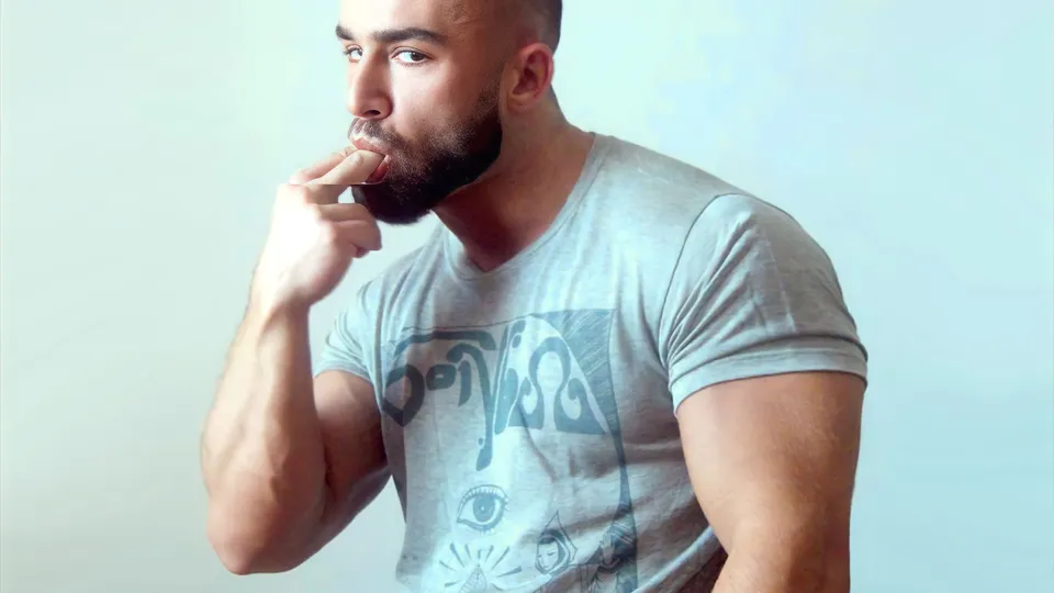 Sexy French Guy Bursted Cum - ThisVid.com