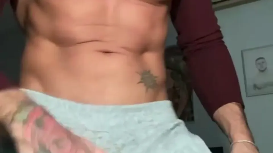 Sexy guy - video 58 - ThisVid.com