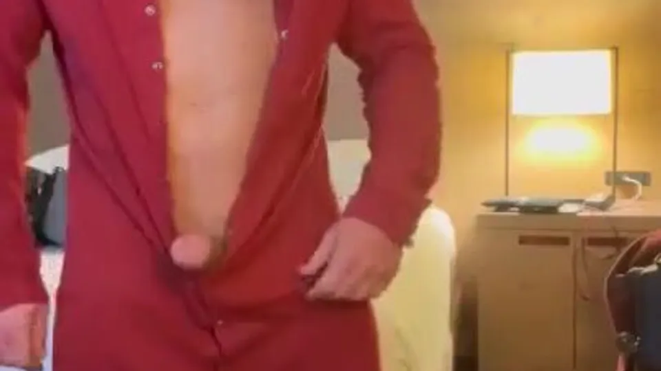 Sexy Muscle Daddy’s Sexy Wank 1 - ThisVid.com