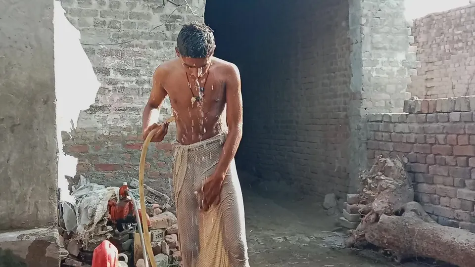 Sexy pakistanian boy with huge dick print 2 - ThisVid.com
