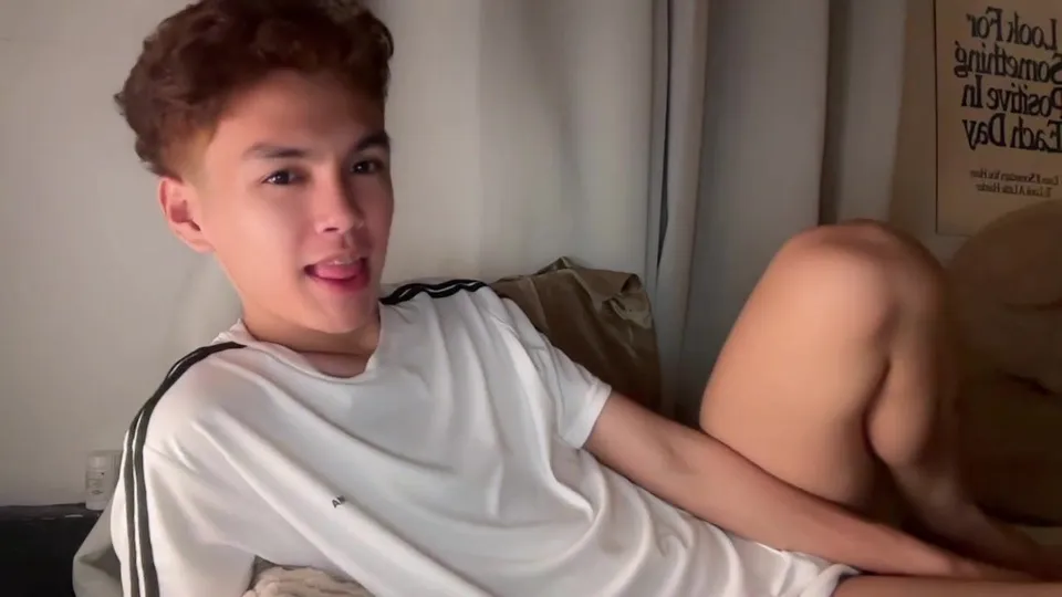 Sexy porn twink solo camwithethan show hot tube
