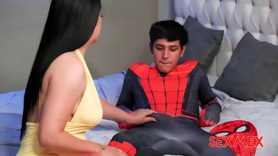Spiderman's Aunt May Seduced