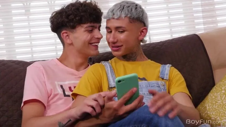 Sexy Twink Couple: Archi & Zayne Flip-Fuck