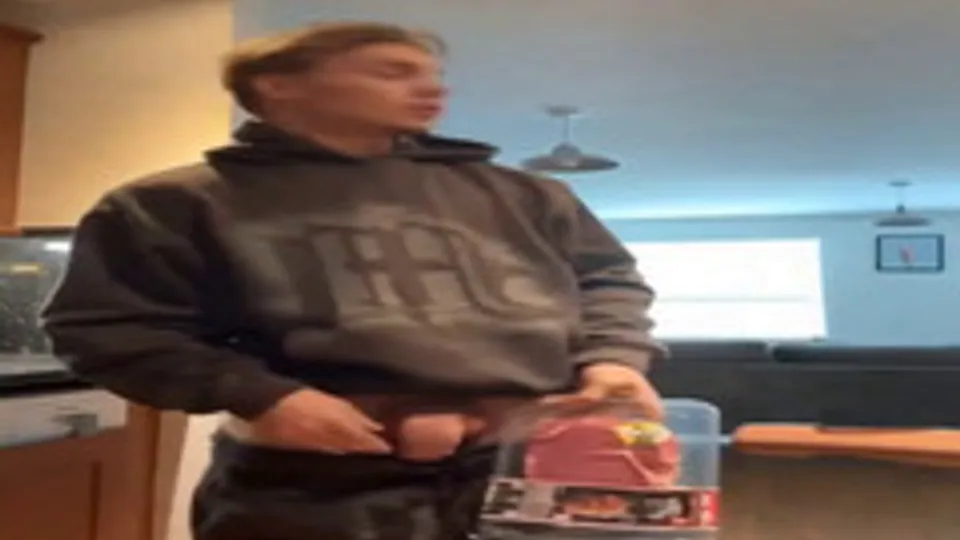 Sexy young stud flashing his big floppy white cock - ThisVid.com