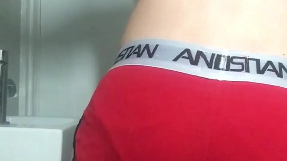 Shit in speedos - ThisVid.com