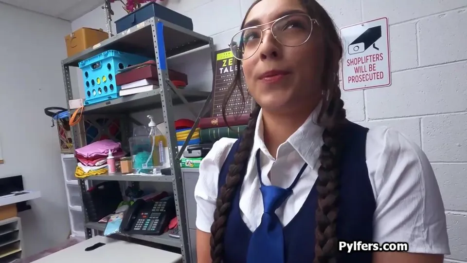 Shoplifting Nerd Happily Throats Officer