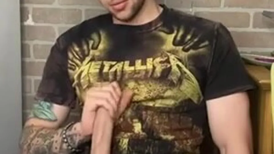 Short but very very long dick - ThisVid.com