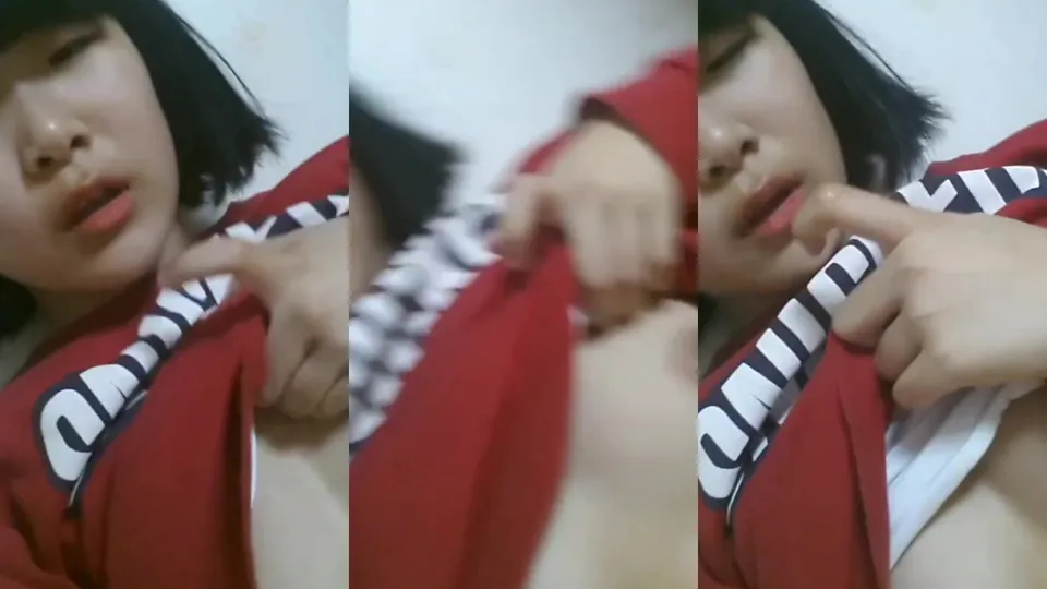 Short-haired sister sucks nipples with fingers 