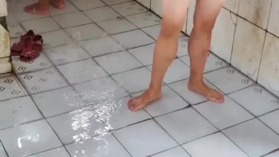 Shower2 - video 6 - ThisVid.com