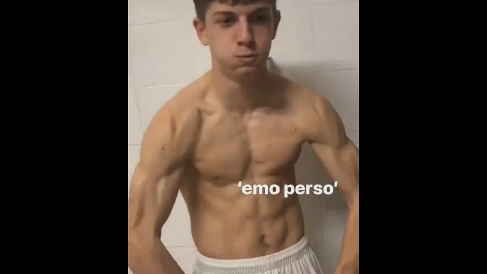 Showers - ThisVid.com