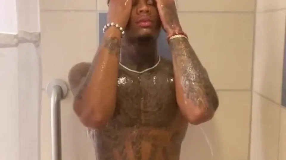 Showing 555 Black shower - ThisVid.com