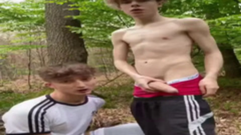Skinny big-dicked white dude lets fag give him head - ThisVid.com
