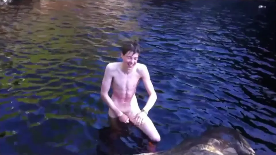 Skinny dipping chased - ThisVid.com