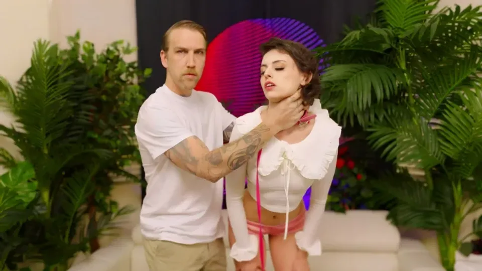 Skinny Starlet Angel Windell Gets Her Sexy Pussy Hardcore Fucked 