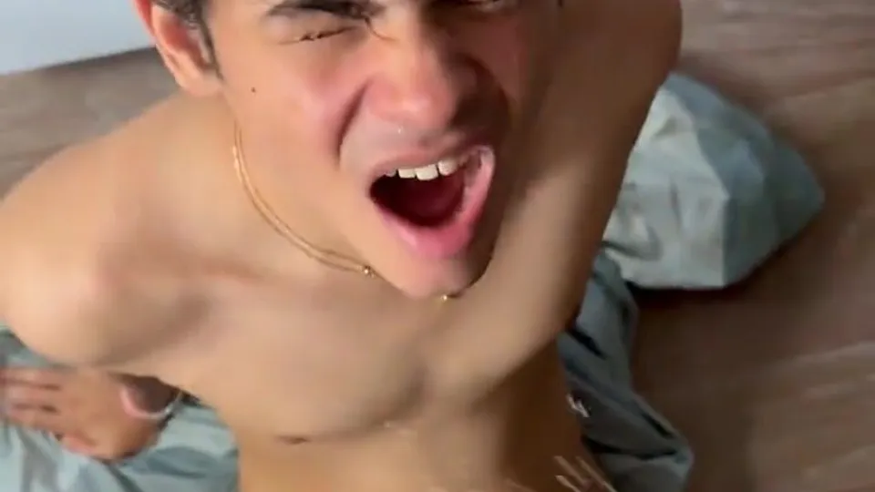 Skinny twink gets a massive cum facial from uncut cock - ThisVid.com