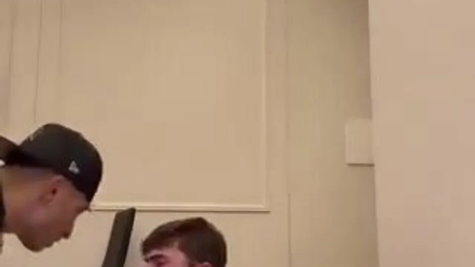 Slave face slapping - ThisVid.com