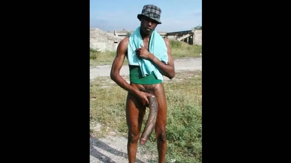 Slim Black Guy Boldly Flashes His Massive 12-Inch Monster BBC in Public Street