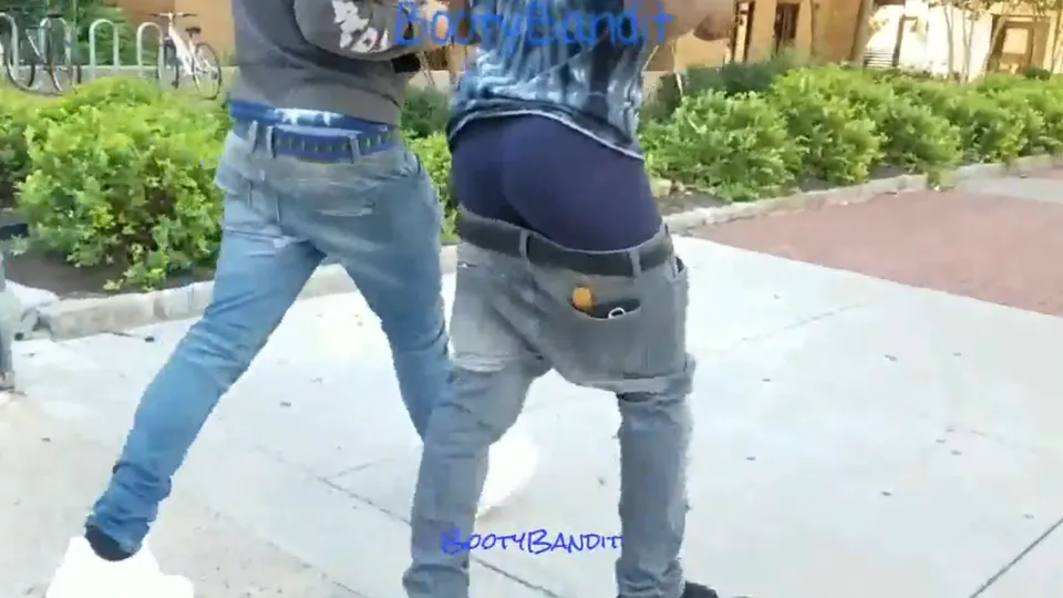 Slim Booty Sagger Showcasing