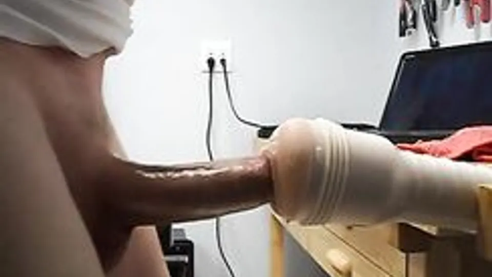slow fleshlight fuck in garage