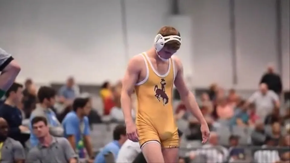 SLOW MOTION footage of wrestlers bulges - ThisVid.com