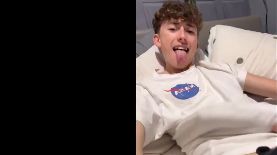 Small Comp of Cute Twink w/Cumshot