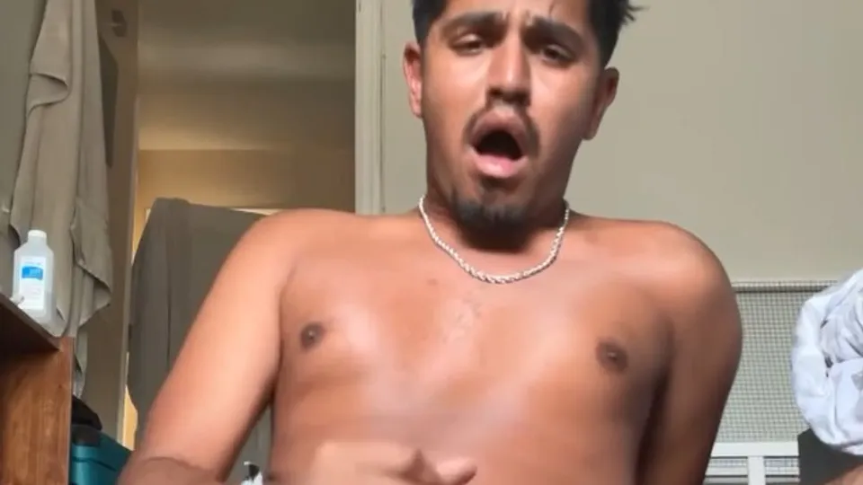 Small dick erupting - ThisVid.com