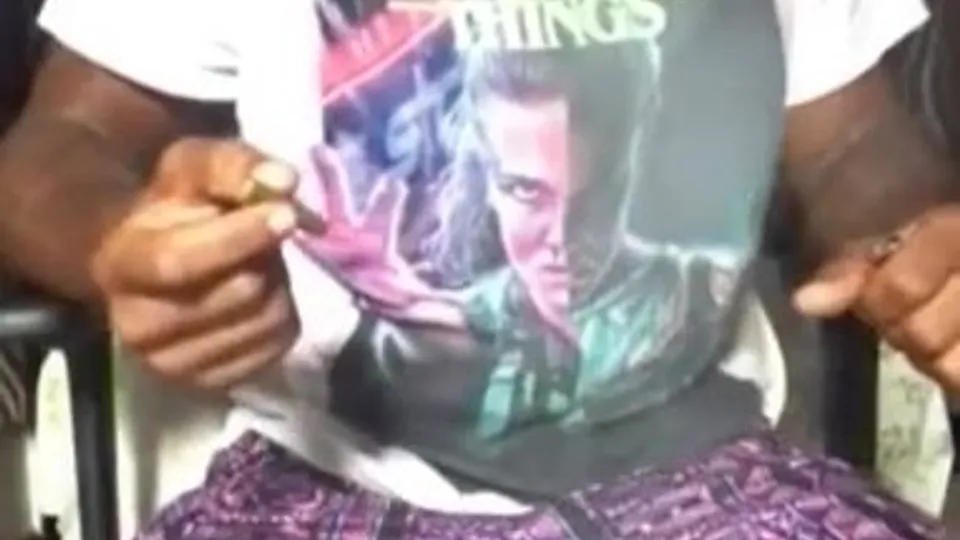 Smoking and Stroking BBC - ThisVid.com