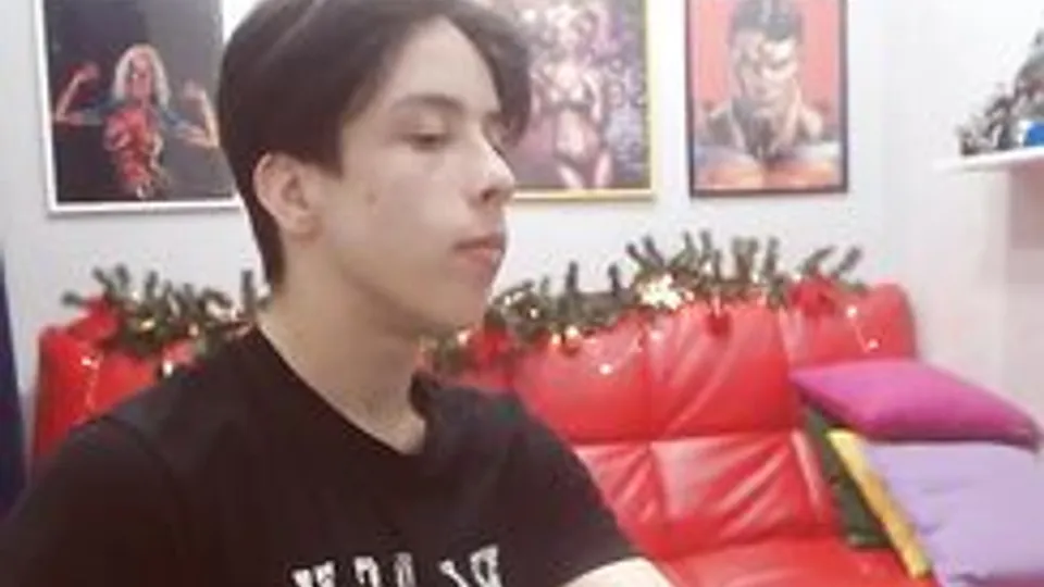 smooth chaturbate fitboy cums