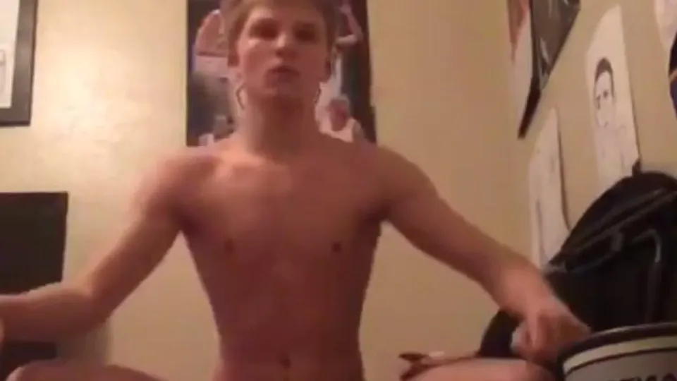 Snapchat boy Sawyer naked squats and push ups