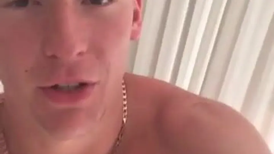 Snapchat uncut cock flash - ThisVid.com