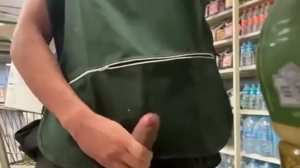 So horny I had to bust a nut during my shift - ThisVid.com